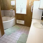 Thadesvej Iv *