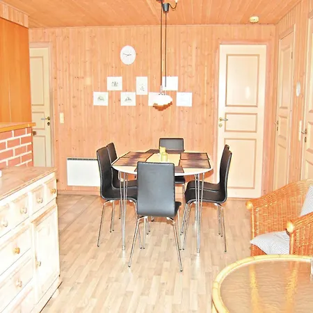Cozy Home In Romo With Kitchen